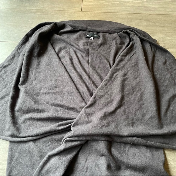 Cashmere Bryn Walker Grey Draped Vest - Picture 13 of 15